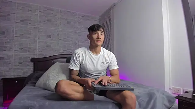 DavisFirb online show from 10/10/25, 02:43