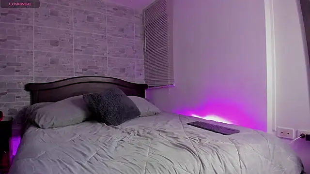 Snapshot of DavisFirb chatting on 12/03/25, 02:30 DavisFirb online show from 12/03/25, 02:30