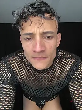 Snapshot of DavisFirb chatting on 02/20/26, 02:41 DavisFirb online show from 02/20/26, 02:41