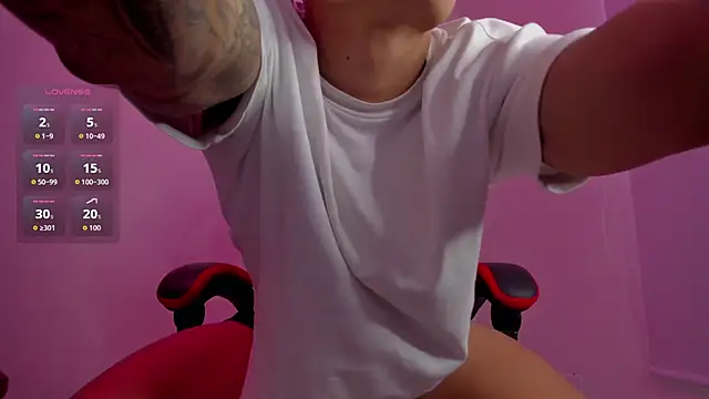 Snapshot of DavisFirb chatting on 03/14/26, 10:48 DavisFirb online show from 03/14/26, 10:48