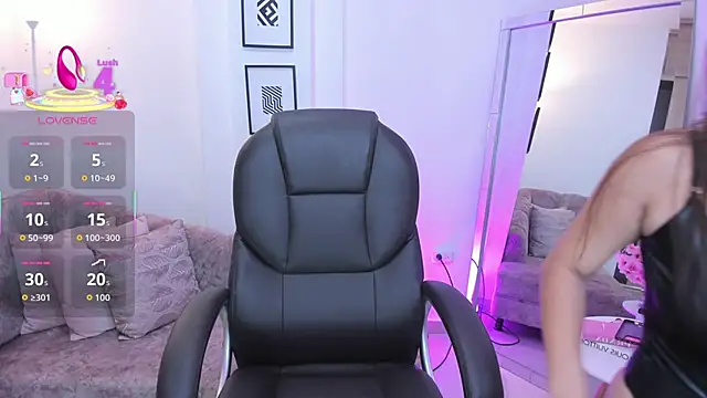 issi loren online show from 11/08/25, 07:56