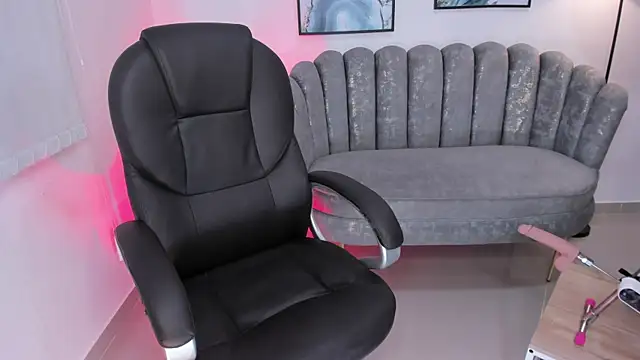 issi loren online show from 01/10/26, 07:59