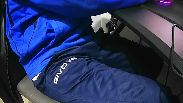 Pennellone98 online show from 11/07/25, 02:17