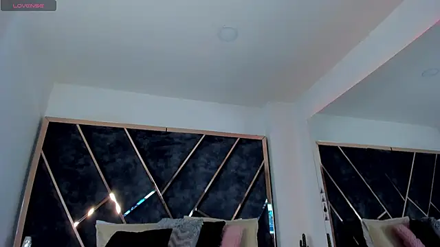 SusanaHenao online show from 09/29/25, 07:08