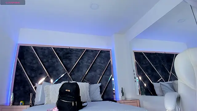 SusanaHenao online show from 03/09/26, 05:06