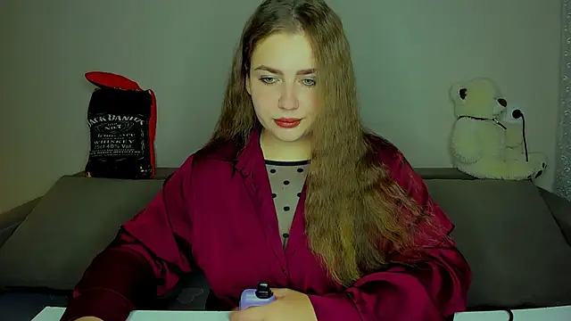 Snapshot of yourgem__ chatting on 09/08/25, 07:13 yourgem online show from 09/08/25, 07:13