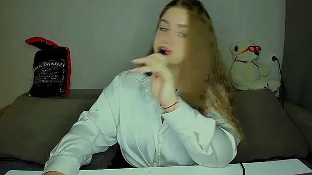 Snapshot of yourgem__ chatting on 09/25/25, 12:14 yourgem online show from 09/25/25, 12:14