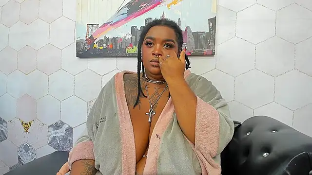 Anaa Fuentess online show from 10/21/25, 11:49