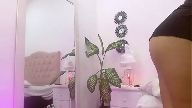 ivy scorpio online show from 09/14/25, 10:09