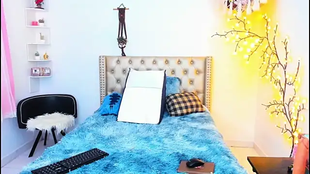 LenaStylesOA online show from 09/23/25, 03:26