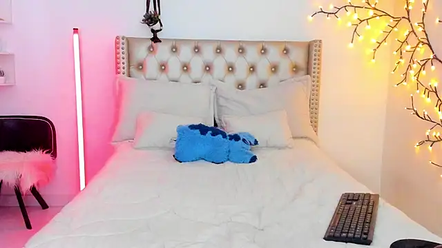 LenaStylesOA online show from 02/28/26, 02:07