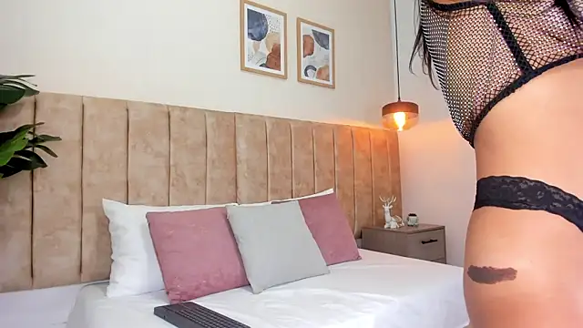 Karina Harris online show from 09/19/25, 12:28