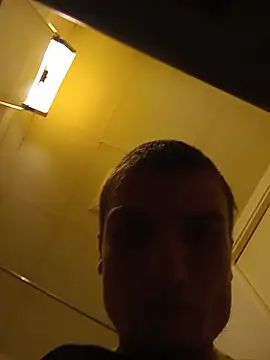 jizzyglizzy92 online show from 02/12/26, 11:38