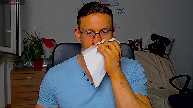 Snapshot of ZeinMiracles chatting on 05/09/26, 12:49 ZeinMiracles online show from 05/09/26, 12:49