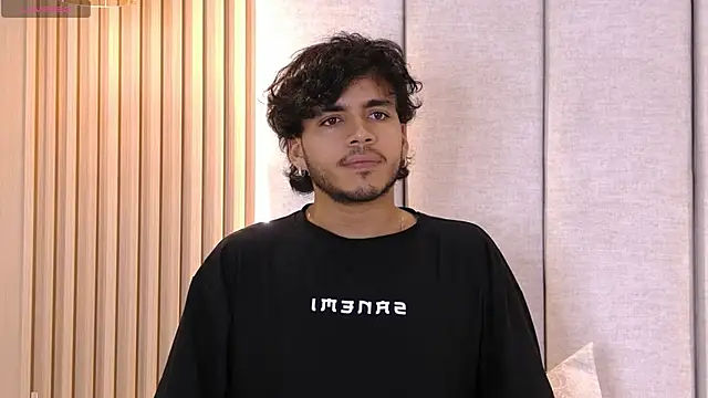 Snapshot of AlexanderJordan chatting on 09/14/25, 01:27 AlexanderJordan online show from 09/14/25, 01:27