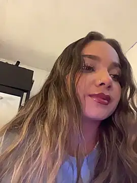 Snapshot of AnnyLopezzz_ chatting on 03/16/26, 05:35 AnnyLopezzz online show from 03/16/26, 05:35