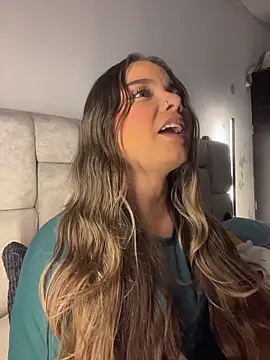 Snapshot of AnnyLopezzz_ chatting on 03/28/26, 09:47 AnnyLopezzz online show from 03/28/26, 09:47