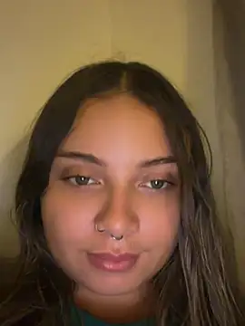 Snapshot of AnnyLopezzz_ chatting on 04/08/26, 07:19 AnnyLopezzz online show from 04/08/26, 07:19