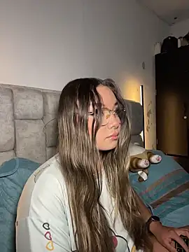 AnnyLopezzz  online show from 05/09/26, 06:51