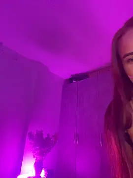 kattywil online show from 11/18/25, 06:07