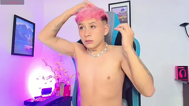 Snapshot of Michael_Lopez_1 chatting on 04/10/26, 11:04 Michael Lopez 1 online show from 04/10/26, 11:04