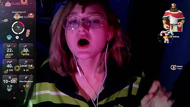 Snapshot of cute1stranger chatting on 09/18/25, 02:30 cute1stranger online show from 09/18/25, 02:30