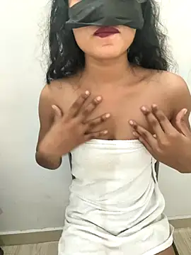 Snapshot of Sexy-BF_GF chatting on 09/10/25, 07:19 Sexy-BF GF online show from 09/10/25, 07:19