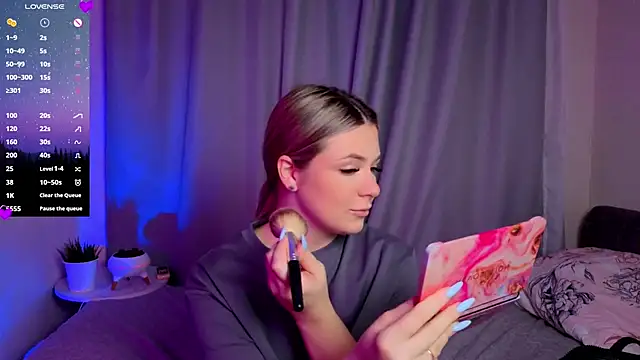 AliaBuerstatte online show from 11/07/25, 07:14