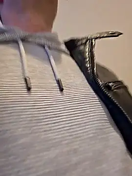 Snapshot of IMGTomi chatting on 02/02/26, 01:21 IMGTomi online show from 02/02/26, 01:21