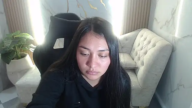 Ivony18 b online show from 10/16/25, 08:15