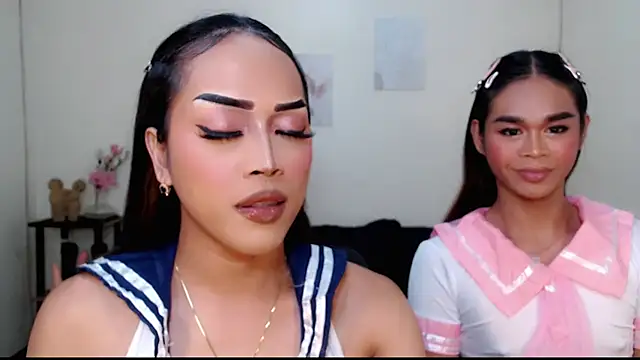 Lessandra Lust online show from 09/18/25, 04:42