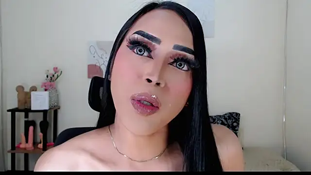 Lessandra Lust online show from 10/04/25, 10:52