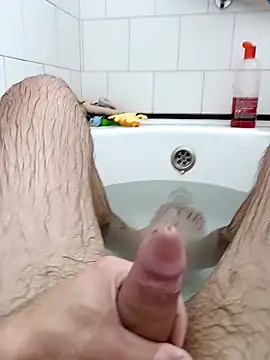 Snapshot of Michael9134 chatting on 11/15/25, 06:26 Michael9134 online show from 11/15/25, 06:26