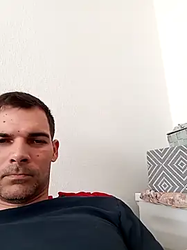 Snapshot of Michael9134 chatting on 04/28/26, 06:40 Michael9134 online show from 04/28/26, 06:40