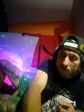 MODEST11 MMiILOO AMARO online show from 10/10/25, 03:16