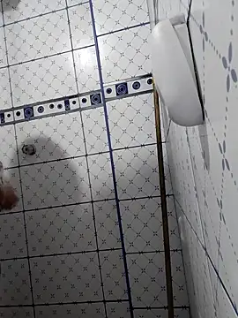 Exotic19cm online show from 11/12/25, 11:03