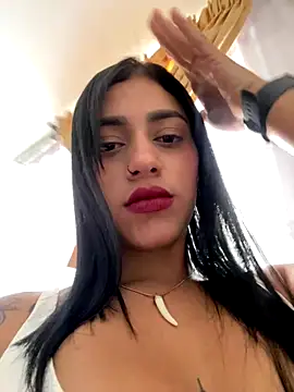 Snapshot of AlannaEvons chatting on 09/13/25, 10:09 AlannaEvons online show from 09/13/25, 10:09