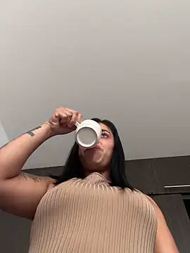 Snapshot of AlannaEvons chatting on 09/18/25, 05:26 AlannaEvons online show from 09/18/25, 05:26