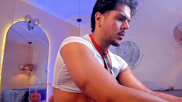 Snapshot of thiago_mercer chatting on 10/31/25, 10:16 thiago mercer online show from 10/31/25, 10:16