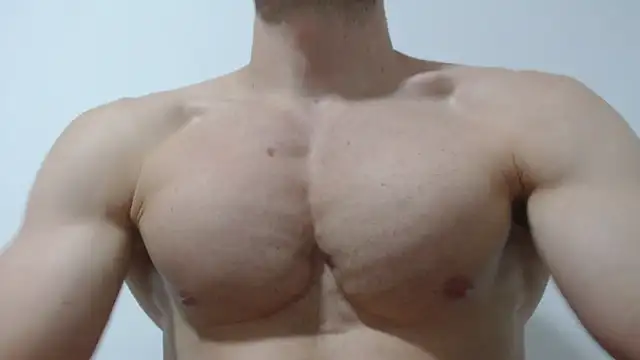Snapshot of Rocky_Muscle chatting on 04/01/26, 06:16 Rocky Muscle online show from 04/01/26, 06:16