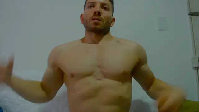 Snapshot of Rocky_Muscle chatting on 05/08/26, 04:23 Rocky Muscle online show from 05/08/26, 04:23
