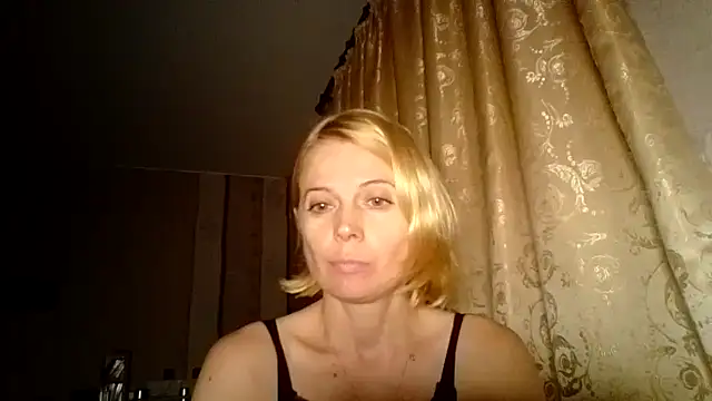 Snapshot of LiluXRose chatting on 09/25/25, 08:34 LiluXRose online show from 09/25/25, 08:34