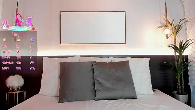 Snapshot of SolAvelar chatting on 10/06/25, 03:37 SolAvelar online show from 10/06/25, 03:37