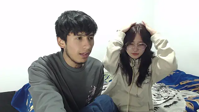 CurseLovers28 online show from 11/30/25, 04:27