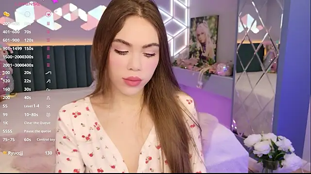 Snapshot of MimiFors chatting on 04/06/26, 07:26 MimiFors online show from 04/06/26, 07:26