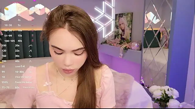 Snapshot of MimiFors chatting on 04/12/26, 06:13 MimiFors online show from 04/12/26, 06:13