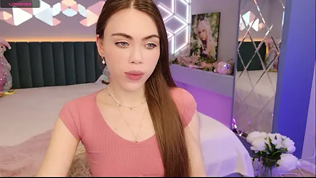 Snapshot of MimiFors chatting on 04/19/26, 07:16 MimiFors online show from 04/19/26, 07:16