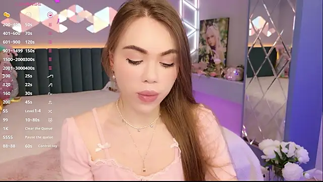 Snapshot of MimiFors chatting on 04/23/26, 06:43 MimiFors online show from 04/23/26, 06:43