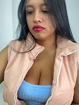 Snapshot of -Mia1 chatting on 11/25/25, 12:27 -Mia1 online show from 11/25/25, 12:27