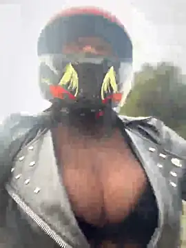 -Mia1 online show from 03/26/26, 12:11